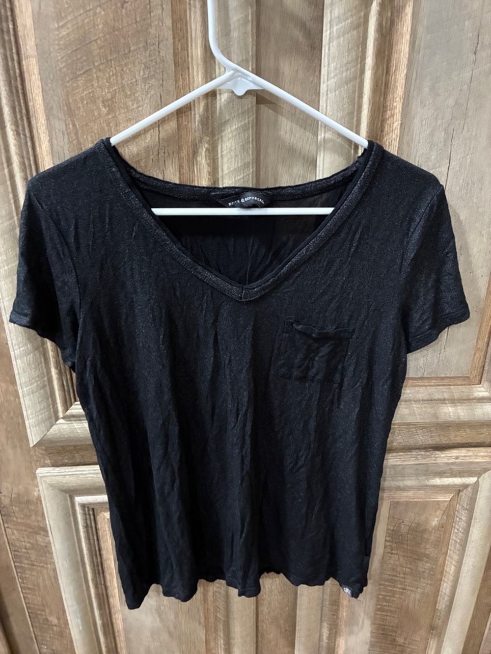 Rock & Republic Black V-Neck Pocket Tee - Lightweight Short Sleeve